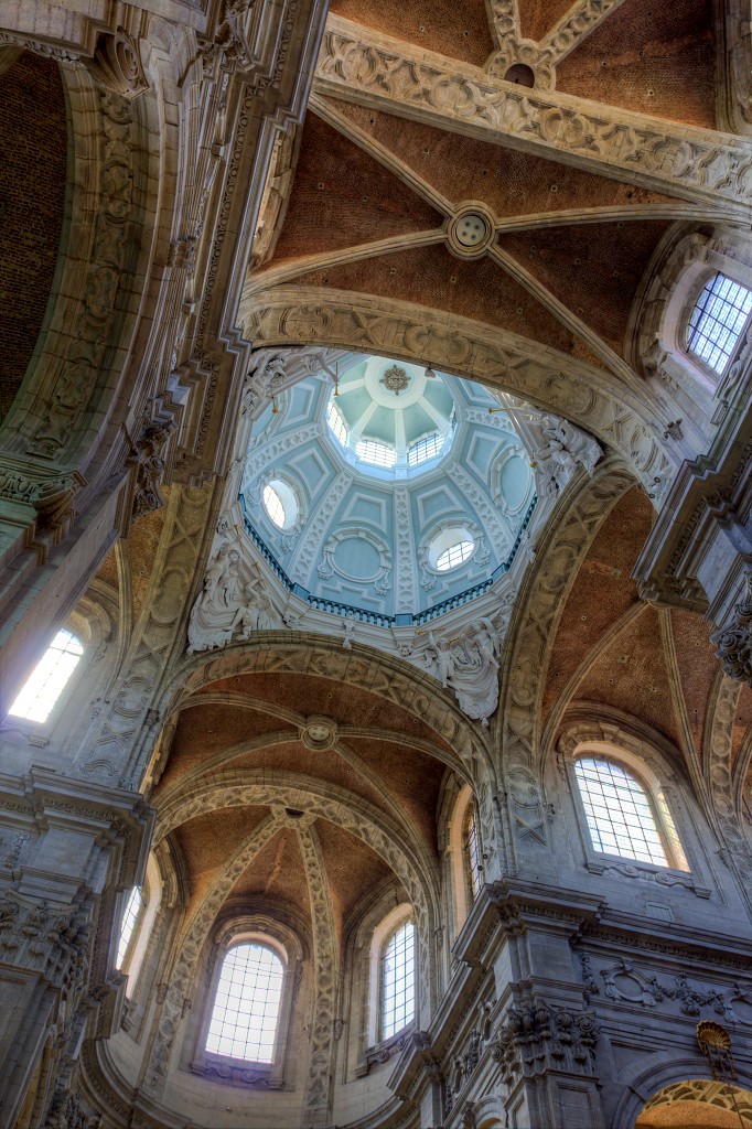 HDR kerkfotografie Sint-Servaasbasiliek Grimbergen basiliek basilica basilique kerk eglise bedevaart rooms katholiek religie religion bedevaartsoord